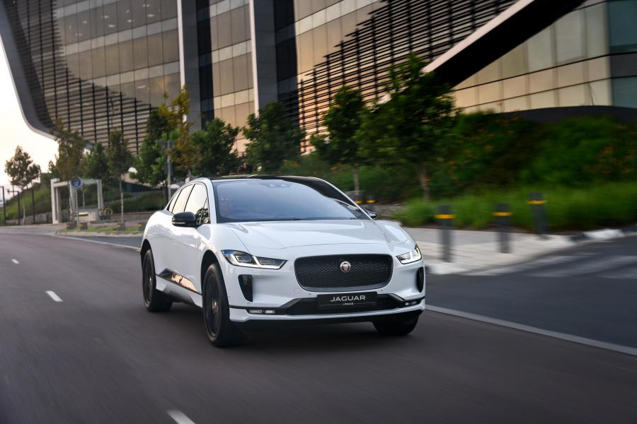  Jaguar I-Pace EV400 AWD HSE 2019 года  (ZA) (фото 29 из 47)